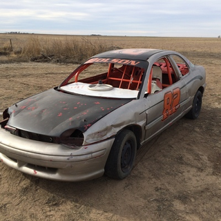 A regular sight at dirt ovals. Photo from racingjunk.com